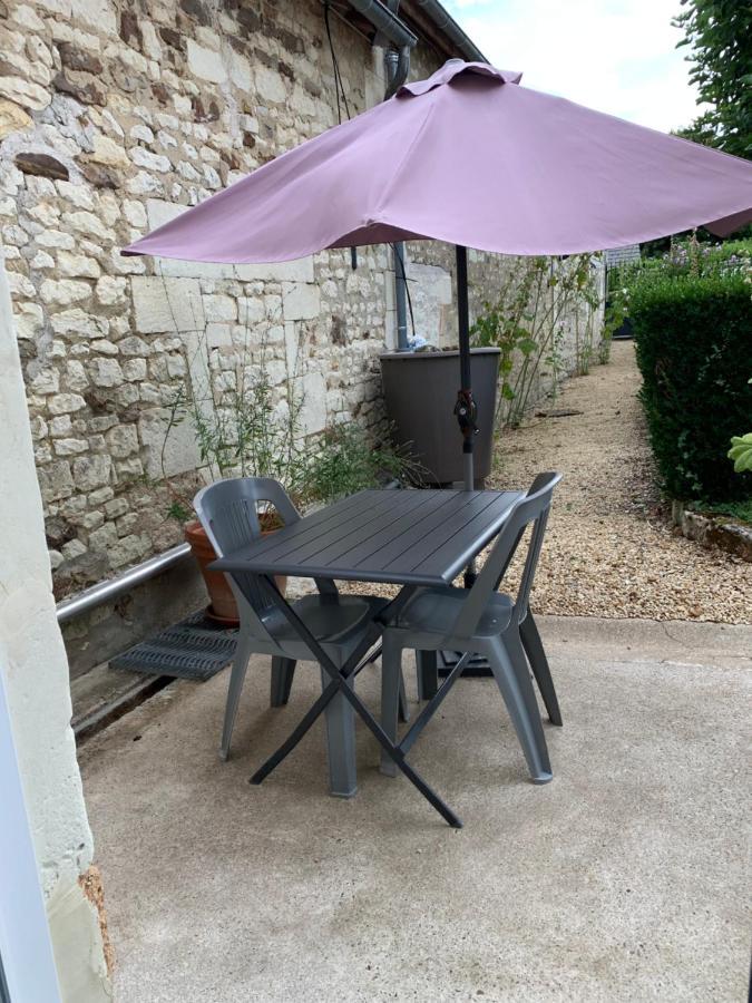 La Costonnerie Bed & Breakfast Leigne-sur-Usseau Exterior photo